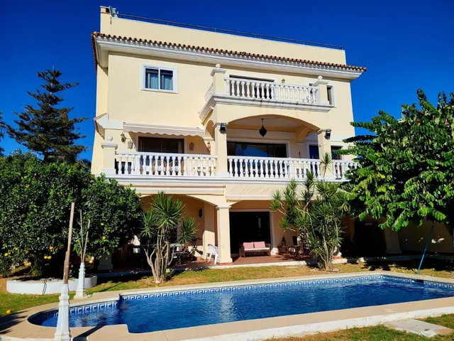 Chalet 7 habitaciones 365m² en venta - Marbella