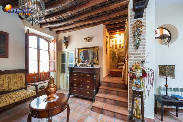 GRAN CASA EN ALBAICÍN BAJO. — 7
