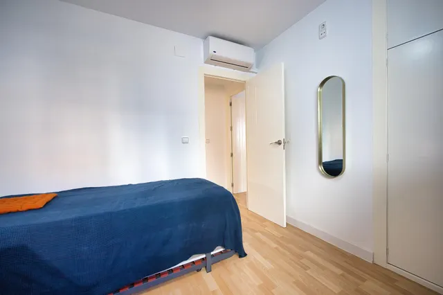 Amplia y bonita vivienda con garaje en calle italia (junto a plaza séneca) — 21