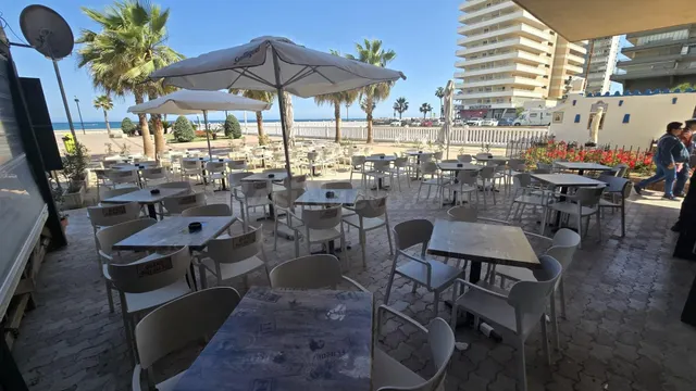 Local comercial en 1a linea de playa, Los Boliches - foto 4