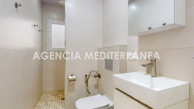 ¡Espectacular ático totalmente reformado y amueblado con terraza en Extramurs! — 20