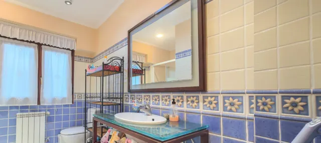 Amplia vivienda de 3 habitaciones en el centro de Irún — 13