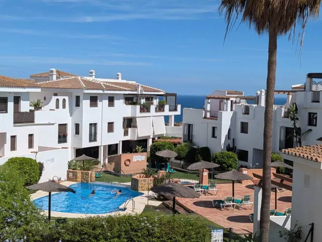 Ático en Venta en Linea De La Concepcion, La Cádiz — 41