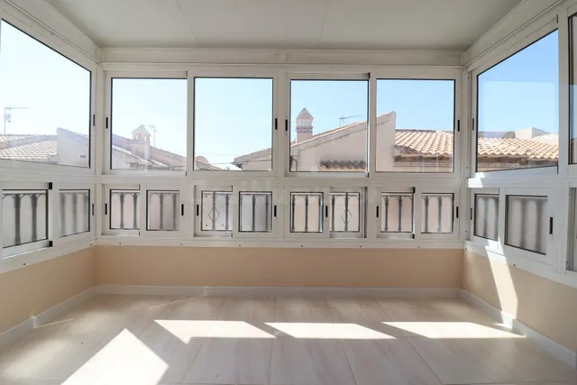 Apartamento 2 habitaciones 52m² en venta - Punta Prima - foto 3