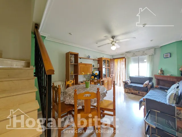 ¡LA GRAN PLAYA! ADOSADO EN RESIDENCIAL, LUMINOSO CON GARAJE, TERRAZA Y PISCINA — 6