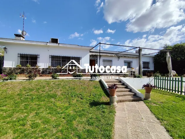 CHALET INDEPENDIENTE DE UNA PLANTA CON PISCINA EN LA MOTILLA!! — 4