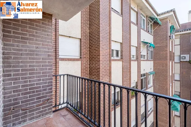 Espacio, luz y comodidad en una vivienda con grandes posibil - foto 4