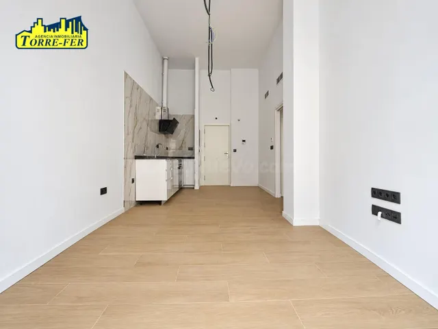 ESTRENA VIVIENDA EN EL CORAZÓN DE ALMERÍA – CALLE LAS TIENDAS — 2