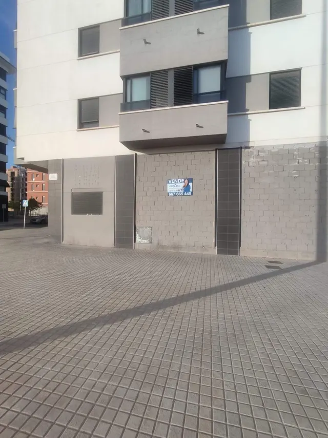 PON TU NEGOCIO CERCA DEL HOSPITAL VINALOPÓ — 7