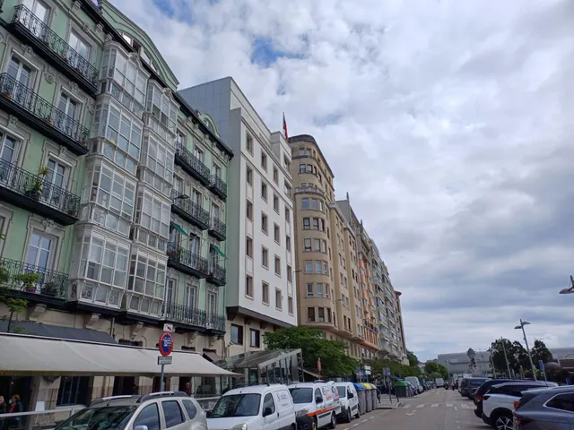 TRASPASO CAFETERIA CENTRO SANTANDER CON TERRAZA — 2