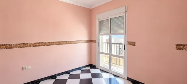 Plaza de mina – Cádiz - ¡ exterior con balcones a la calle ! — 20