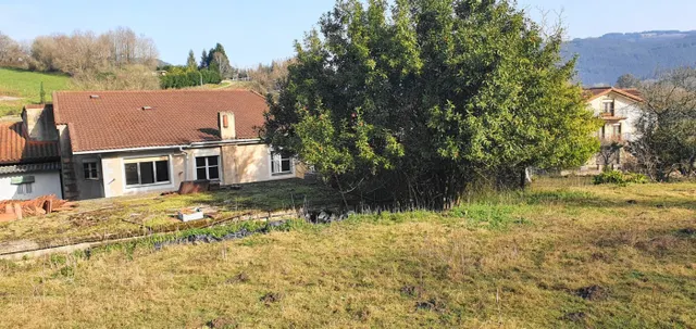 Casa y terreno de 3.000 m2. — 10