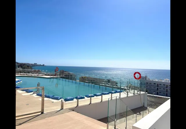*** OBRA NUEVA TERMINADA. ATICO FRENTE AL MAR, LISTO PARA ENTRAR A VIVIR !!!. — 26