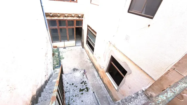 Casa en el centro de Carcaixent con posibilidades de viviend - foto 2
