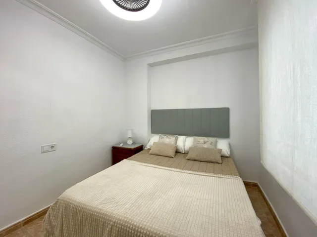 Apartamento a 50 metros del mar en Torrevieja — 9