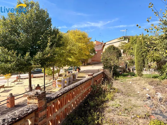 Casa de pueblo con parcela de 866 m2, jardín y buhardilla con encanto en la Ribera del Duero — 33