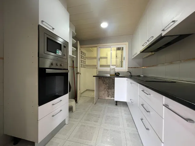 Piso de 3 habitaciones con ascensor en el centro de Granollers — 11