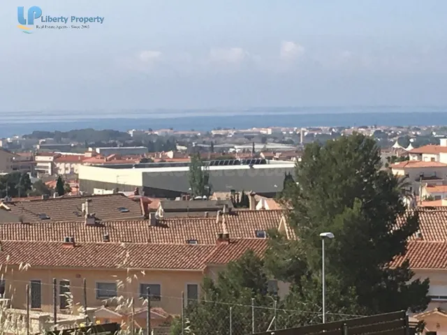 Fantástica Parcela con vistas a mar laterales en La Martorel - foto 3