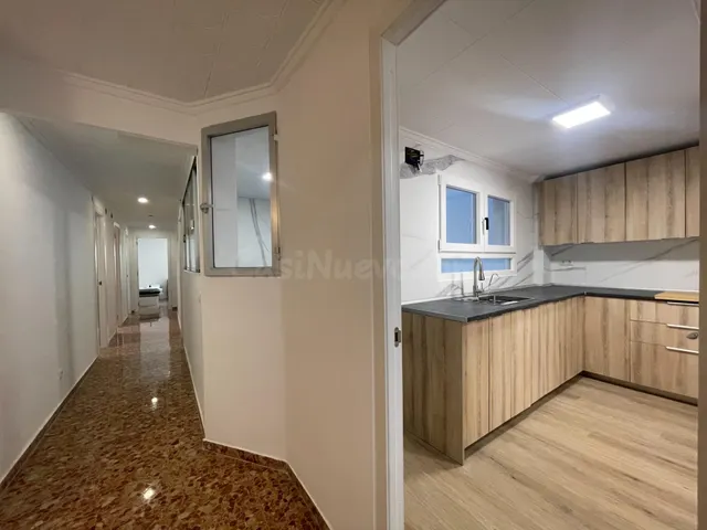¡Atención Inversores! Gran piso reformado Llave en Mano; en Requena con Alta Rentabilidad (Hasta 18%) — 2