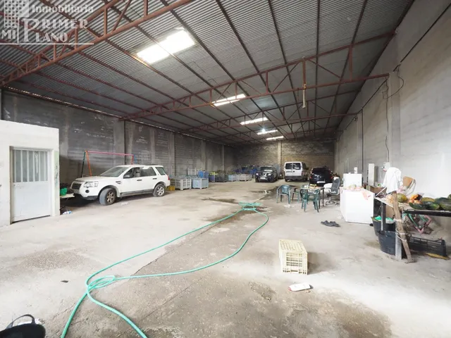 Amplia Nave Industrial en Argamasilla de Alba por solo 90.00