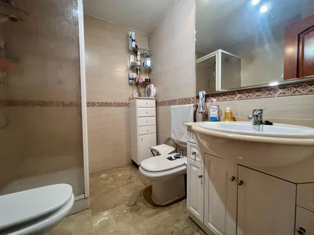 ¡espectacular piso con garaje, piscina, gimnasio y vigilancia 24 horas en calle maría maribrán! ✨ — 34