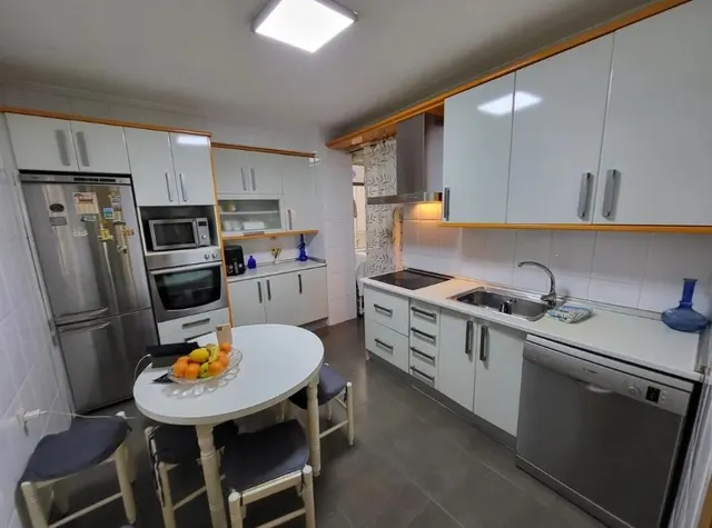 SE VENDE PISO REFORMADO EN LA AVENIDA PABLO IGLESIAS — 14