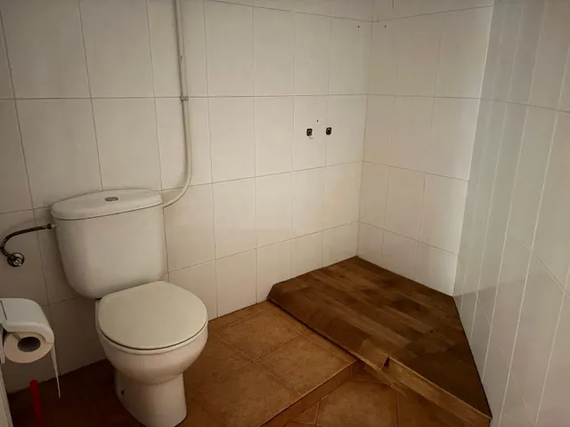 VENTA LOCAL COMERCIAL ZONA CENTRO EN PONFERRADA — 9