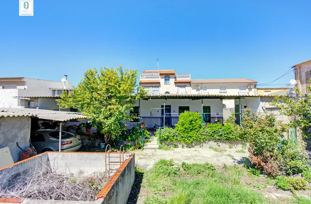 CASA CON TERRENO EN PLENO CENTRO DE ALBOLOTE — 16