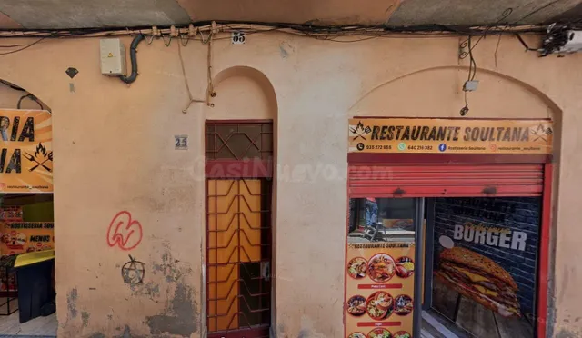 Se vende piso OKUPADO en Manresa (Barcelona).