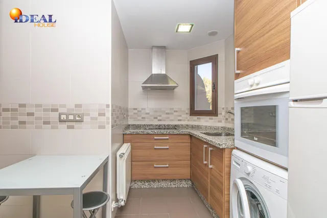 Ático a la venta en La Zubia ¡en rentabilidad! — 10