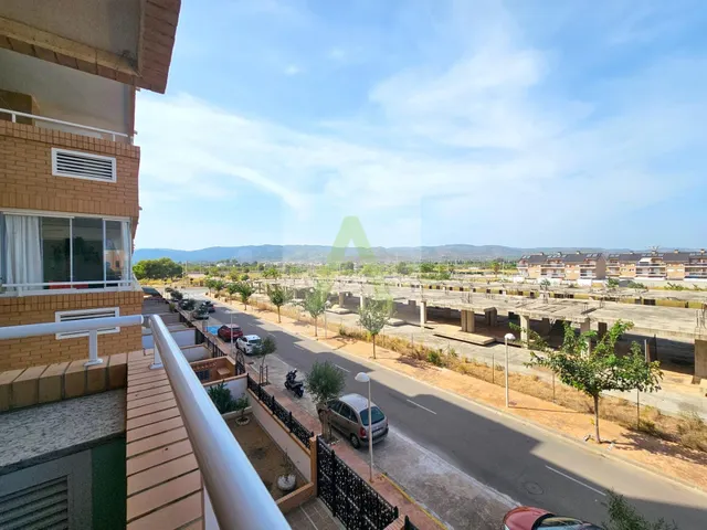 Cuidado apartamento en la zona de Torre La Sal - foto 4