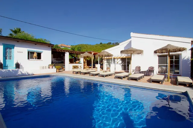 Chalet 4 habitaciones 263m² en venta - Costa del Sol — 43