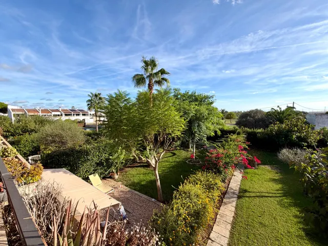 Ático Dúplex Exclusivo con 3 Terrazas, 2 Piscinas y Amplios Espacios — 44