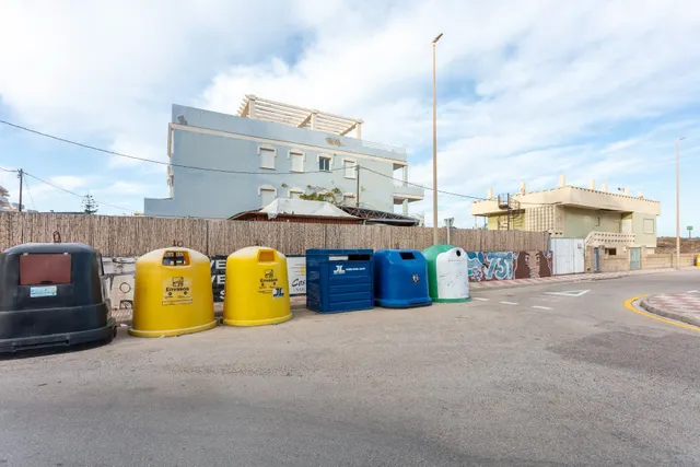 Vive el mar desde casa: parcela exclusiva en primera línea de playa en Xeraco — 15