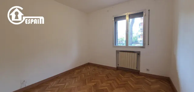 Grupo GESPAIN ACTIVIDADES INMOBILIARIAS promociona piso en venta de 3 habitaciones en zona LAS ÁGUILAS-PARQUE EUROPA — 34