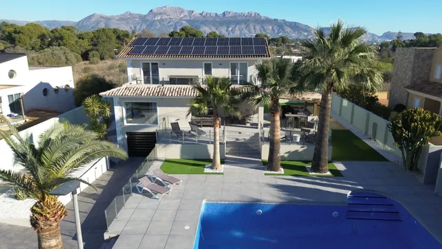 Villa 4 habitaciones 350m² en venta - Pueblo — 43