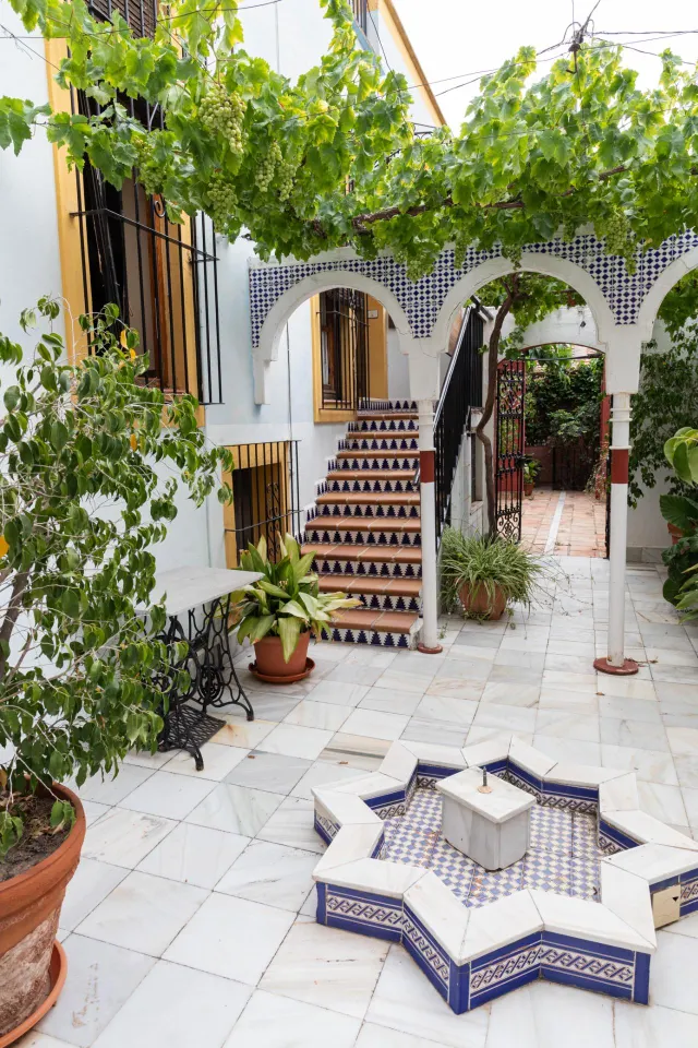 Ponemos a la venta este precioso y peculiar chalet con piscina privada. — 6