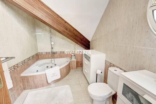 Adosado 6 habitaciones 242m² en venta - Centro — 34