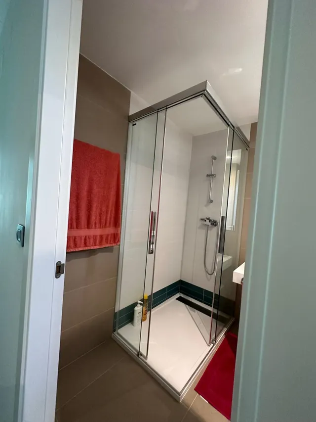 Se vende magnifico apartamento en el icónico edificio Intempo, zona Poniente — 16