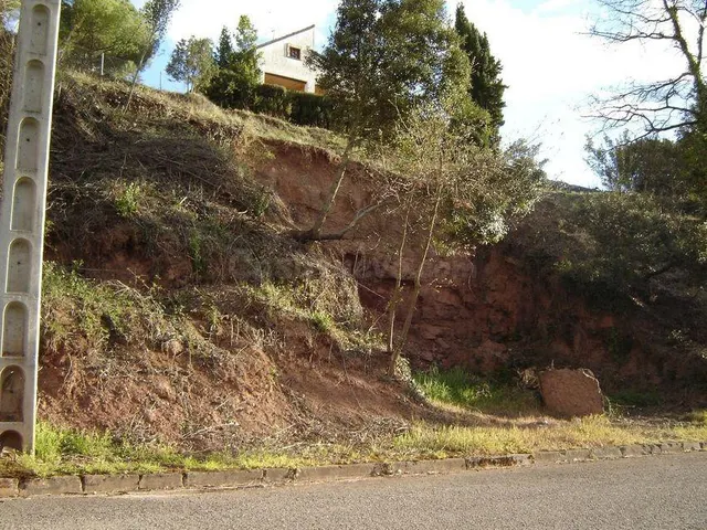 Terreno urbano de 360 m2 en Talamanca con vistas a Sant Llor - foto 2