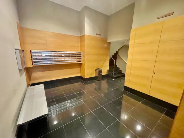 Muy buen piso de 4 Dorm. en Av. Oscar Espla — 37