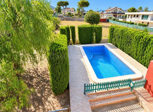 Villa independiente con piscina en Montepinar – Orihuela - foto 3