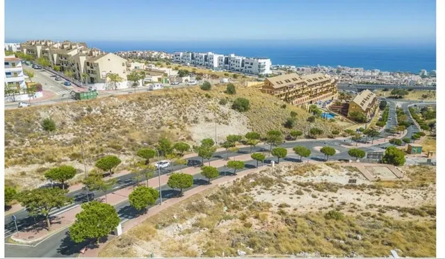 Parcela urbana con vistas al mar en Benalmádena - Santángelo — 6