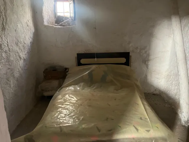 CORTIJO ECONOMICO PARA REFORMAR CON PARCELA PROXIMA. — 7