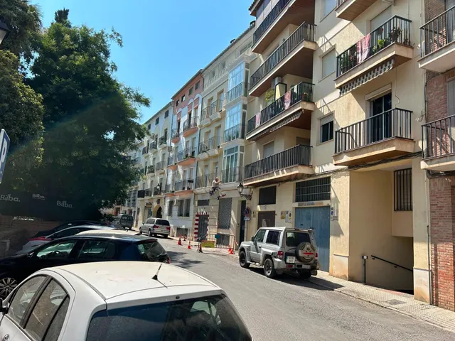 LOCAL COMERCIAL EN EL PLENO CENTRO DE ANTEQUERA¡¡¡¡ - foto 2