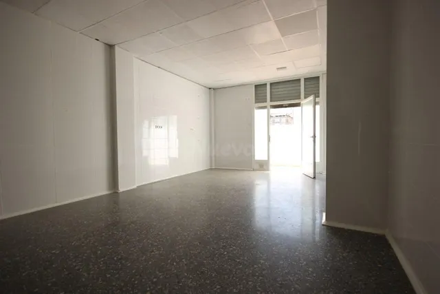 Oportunidad Única: Local Comercial en Alquiler en La Canal,  - foto 5