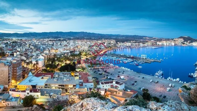 COMPLEJO RESIDENCIAL DE OBRA NUEVA EN AGUILAS — 12