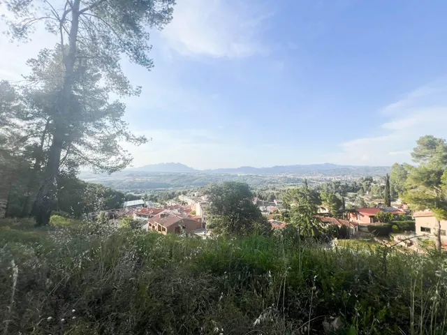 Terreno a la venta en Castellví de Rosanes — 19