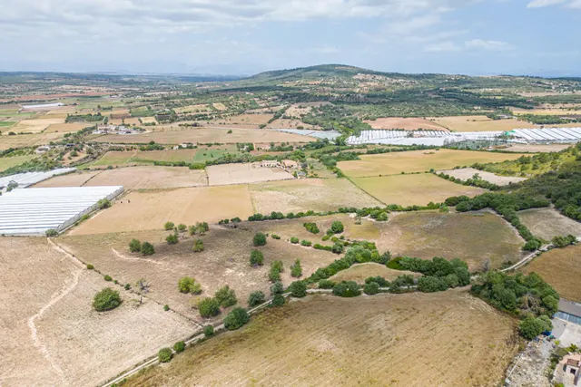 Suelo Rústico Urbanizable de 76.125 m2 — 8