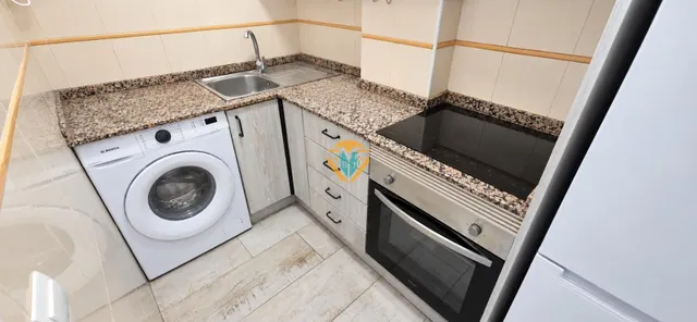 Moderno Piso Reformado en el Corazón del Rincon de Loix, Benidorm — 6